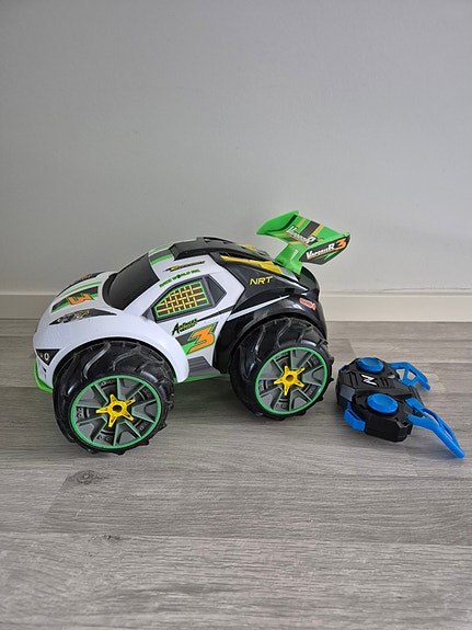 2 x Nikko Vaporizr radio-ohjattava auto