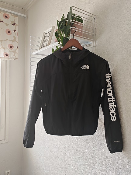 The north face tuulitakki