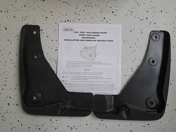 Genuine OE Mud Guard Set Front Mitsubishi ASX/Outlander Sport New  MZ380698EX