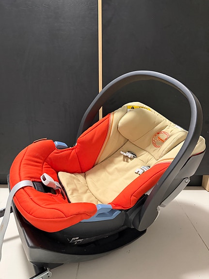 Cybex Aton 5 turvakaukalo + Base 2-fix ISOFIX
