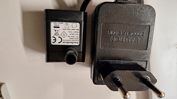 Pienen sisäsuihkulähteen pumppu Sea Sun Star MZ20180AB