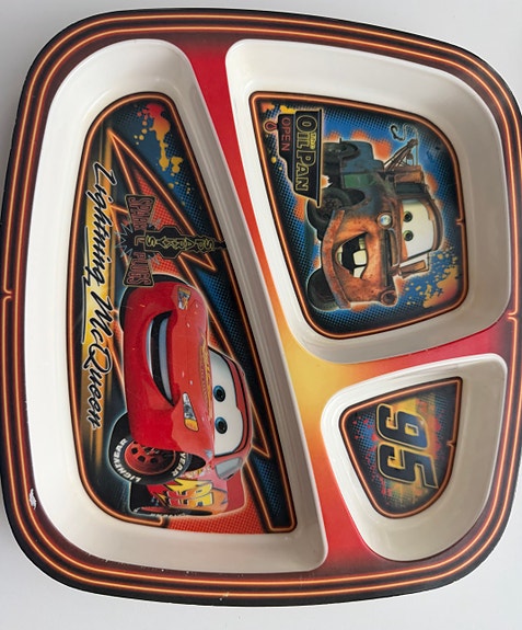 Zak Designs Cars lasten jaettu lautanen Lightning McQueen