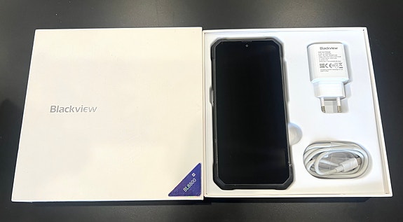 Blackview BL8800 Iskunkestävä Puhelin 8GB + 128GB *UUSI*