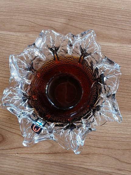 Humppilan Kasvimaalla-sarjan ruskea kulho, 16 cm