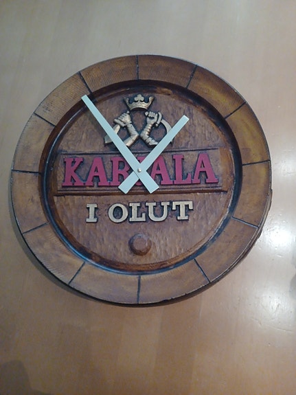 Vintage Karjala-olut tynnyrinpäätykello