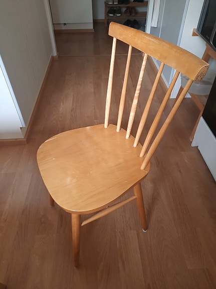 Vintage ruokapöydän tuolit (3)