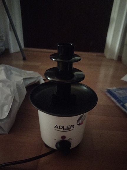 Suklaafontaani ADLER