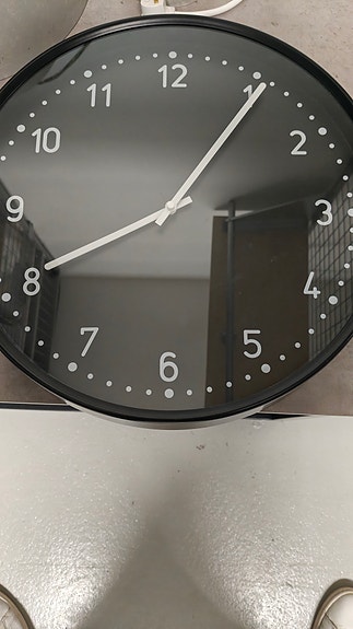IKEA seinäkello