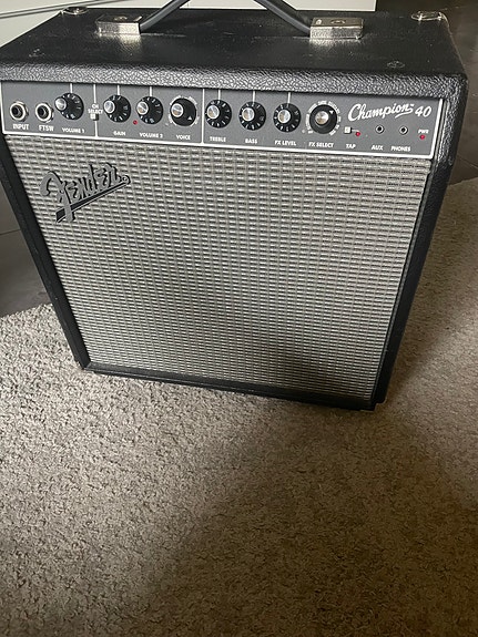 Fender Champion 40 vahvistin