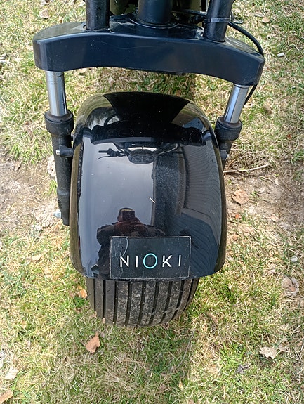 Nioki roadster sähkö skootteri