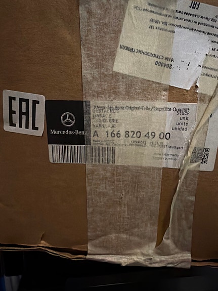 Mercedes-Benz alkuperäinen osa A1668204900
