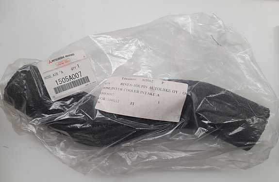 1505A007  Turbo hose charge air hose for Mitsubishi