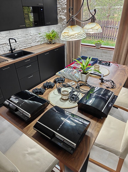 Ps3 konsoleita jne