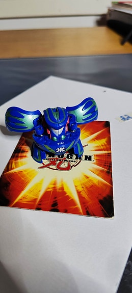 Bakugan Battle Brawlers Blue Aquos Monarus RARE 570G