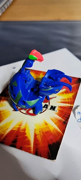 Bakugan Battle Brawlers B2 Aquos Mantris 620G Rare