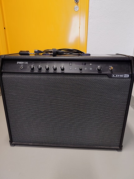 Line 6 Spider V 240