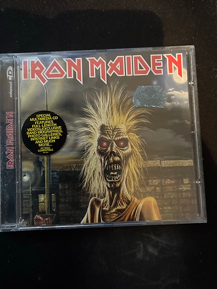 Iron Maiden: "Iron Maiden" CD-albumi