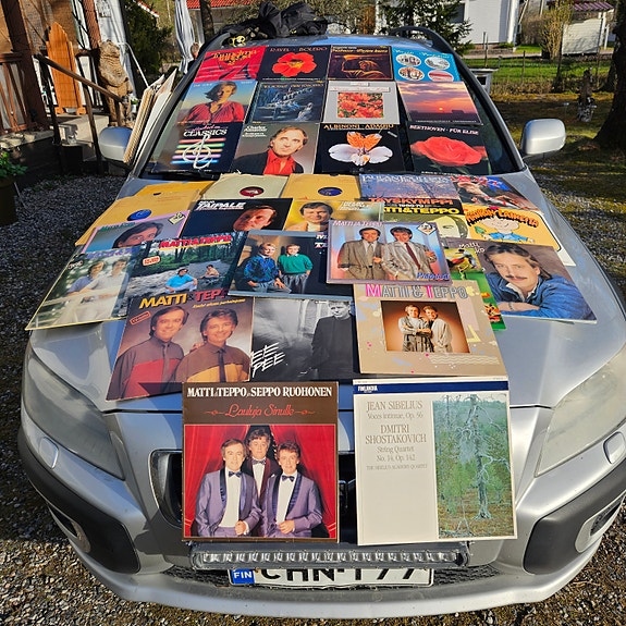 Vinyylilevyjä Matti ja Teposta Vivaldiin