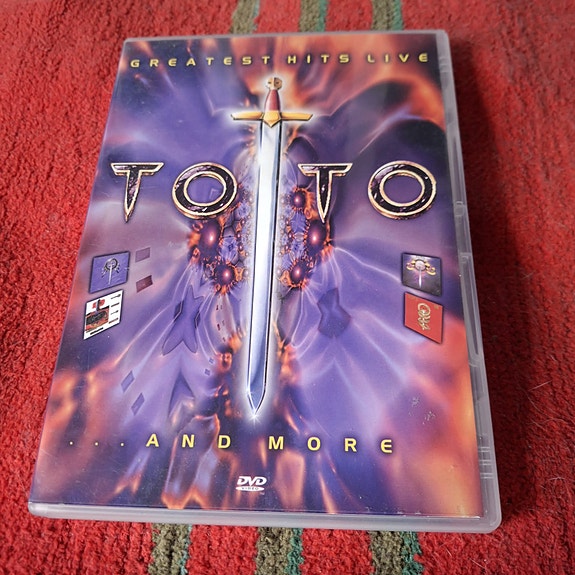 TOTO greatest hits live and more DVD