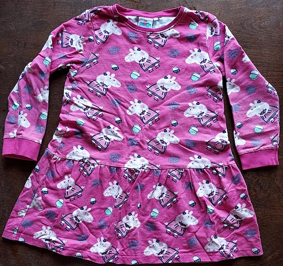 Pipsa possu mekko 128