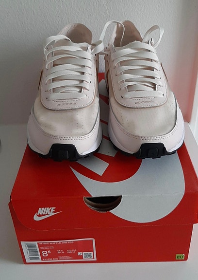 Summer sneakers