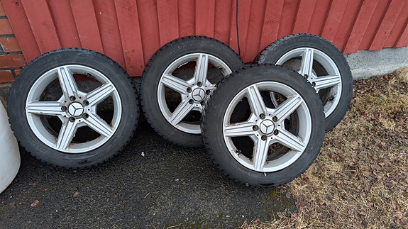 MB W204 16" vanteet nastarenkailla