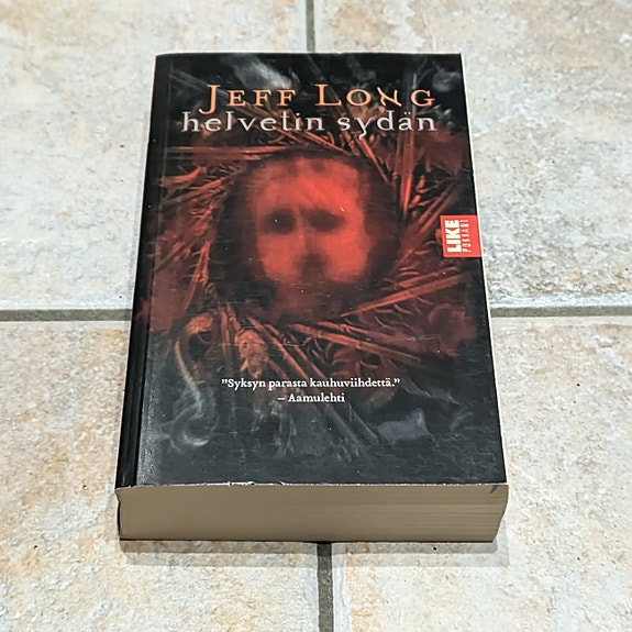 Helvetin Sydän, Jeff Long