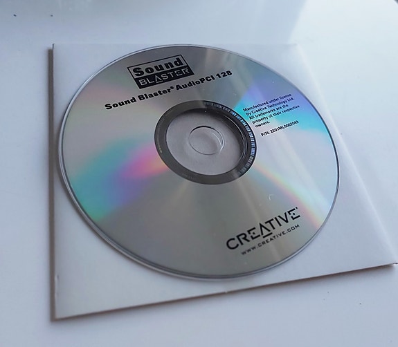 Retro Creative Sound Blaster AudioPCI 128 -asennus-CD