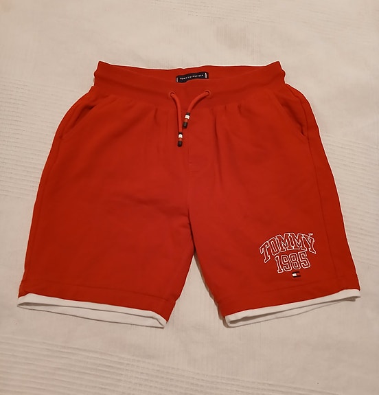 Tommy Hilfiger shortsit