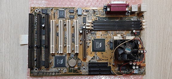 DFI K6XV3+ Rev. AH+ (Super Socket 7), AMD K6-2 500MHz & 768MB PC 133 SDRAM