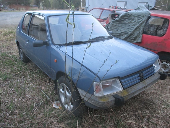 Puretaan Peugeot 205 XR