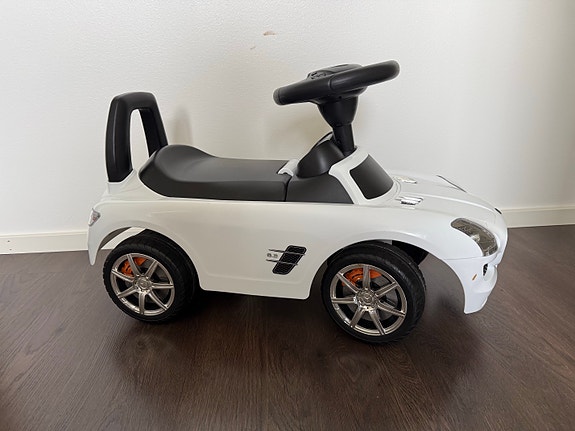 Mercedes potkuauto