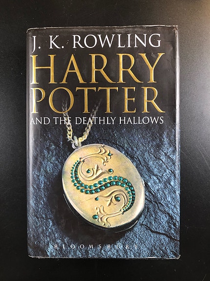 Harry Potter and the Deathly Hallows (Hardback First Edition Book in English)