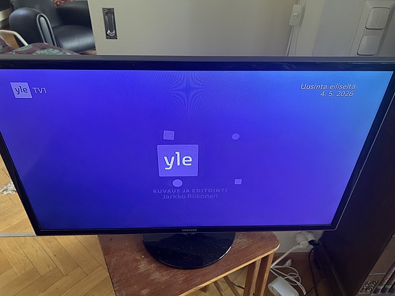 SAMSUNG UE32F4005AW   32 -Tuumainen TV