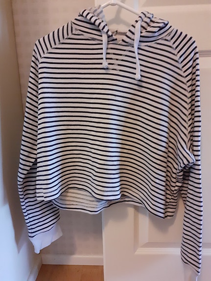 Lyhythelmainen huppari XXL