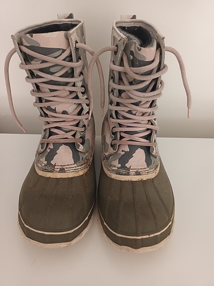 Sorel talvikengät camokuviolla koko 39