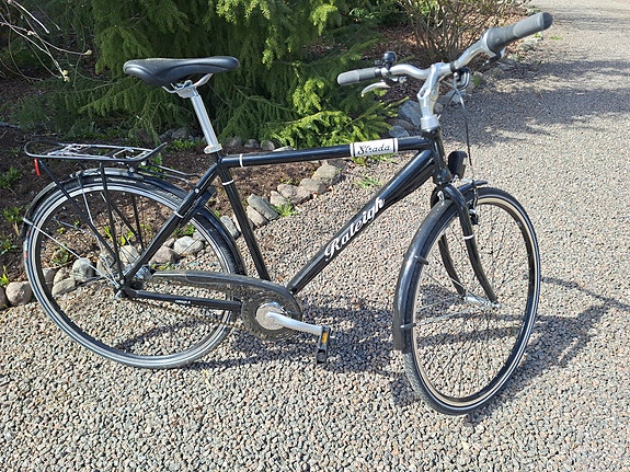 Raleigh kaupunkipyörä 28" Ajettu n.3km!