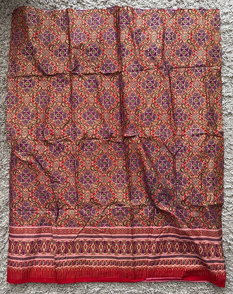 Värikäs kuviollinen huivi / liina