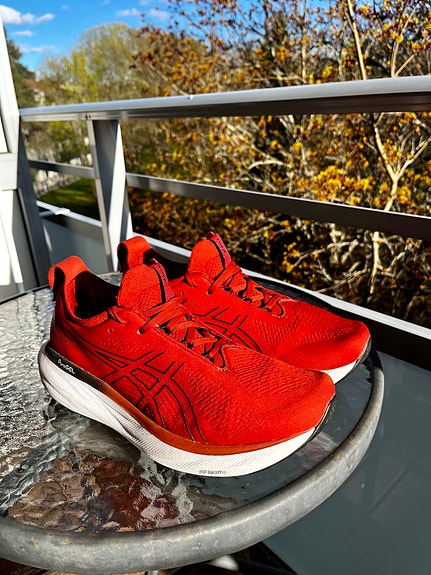 Asics Gel-Nimbus 25 juoksukengät