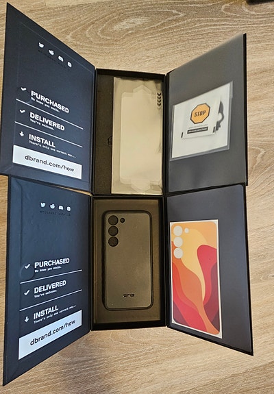 Dbrand kuori ja suojakalvo Samsung Galaxy S23