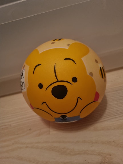 Uusi Nalle Puh pallo