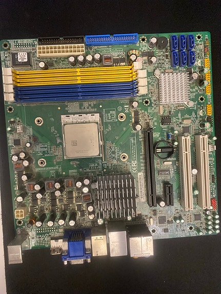 AMD Phenom II -emolevy AM3