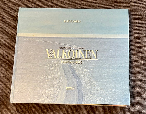 Valkoinen horisontti -kirja