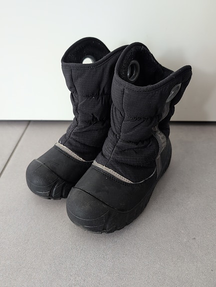 Reima lasten Megamini  talvikengät koko 27 musta unisex