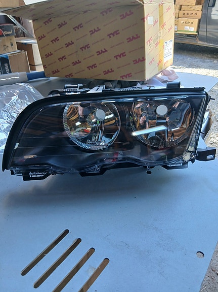 BMW E46 Ajovalo umpio vasen 200012012