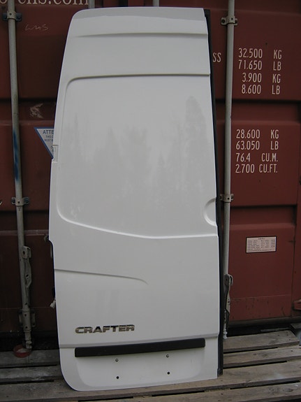 vasen takaovi VW Crafter
