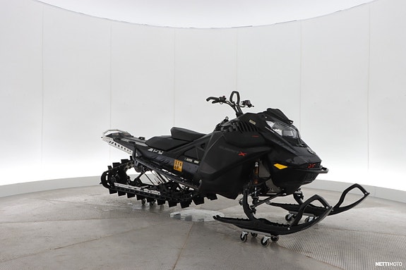 Ski-Doo Summit