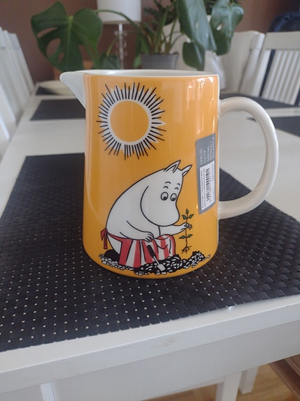 Muumimamman päivä kannu