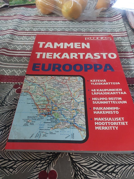 Tammen tiekartasto Eurooppa karttakirja