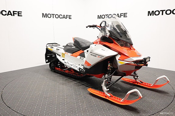 Ski-Doo Backcountry